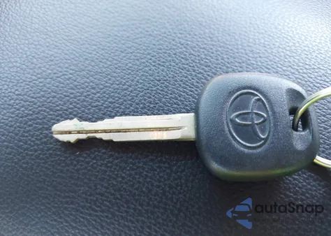 2011 Toyota Sienna Le V6 из США, поврежденный, VIN 5TDKK3DC3BS087949